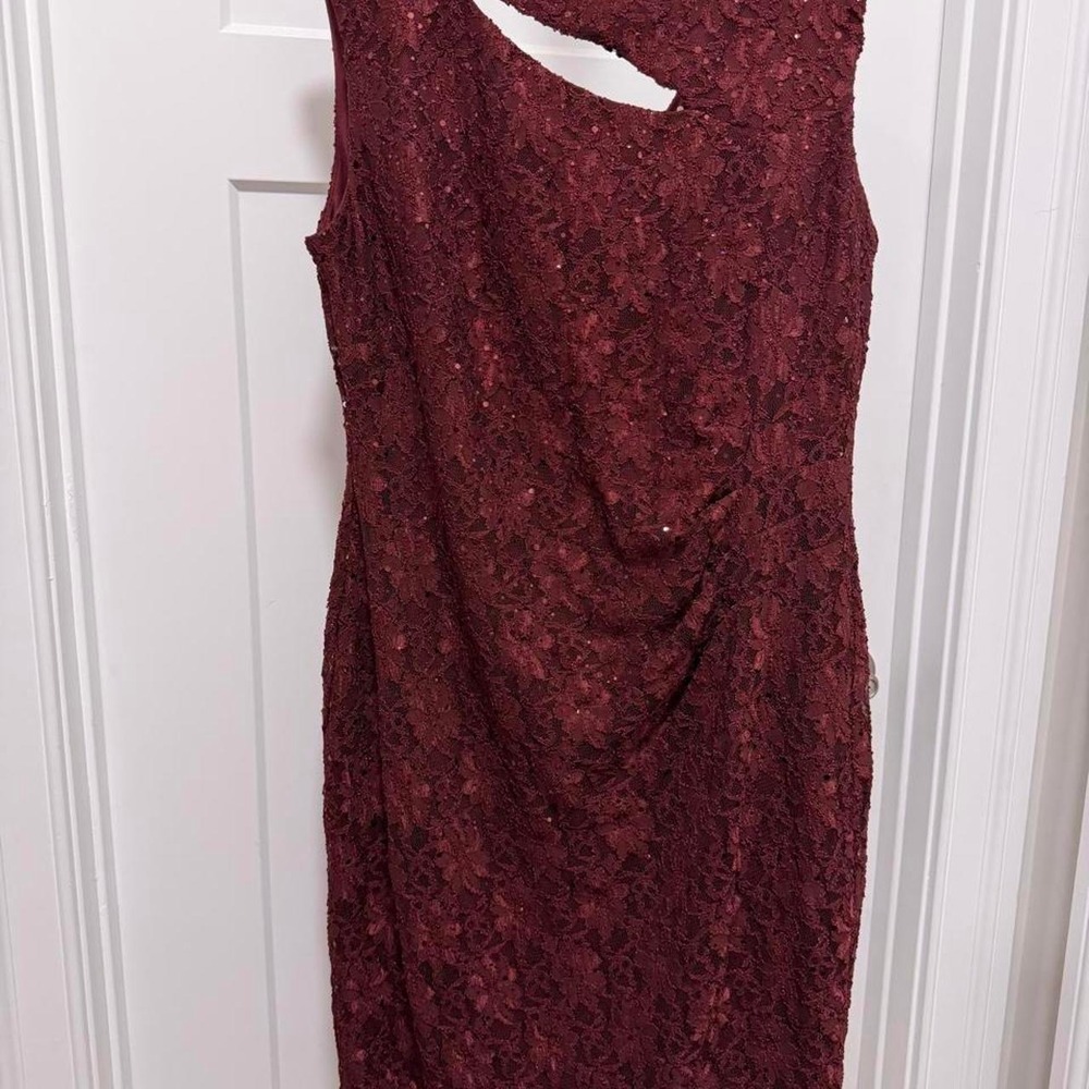 Connected Apparel Burgundy Lace Sequin Cutout Cocktail Dress 14 TC397849M1